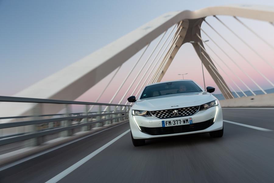  Peugeot 508 GT HYBRID 2019 года  (WW) (фото 31 из 40)